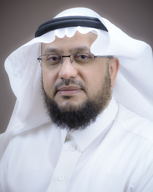 صورة المشرف على مكتب العلاقات العامة والإعلام