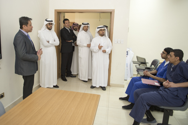 الأخبار الرئيسية مدير جامعة الملك فيصل يتفقد كلية العلوم الطبية